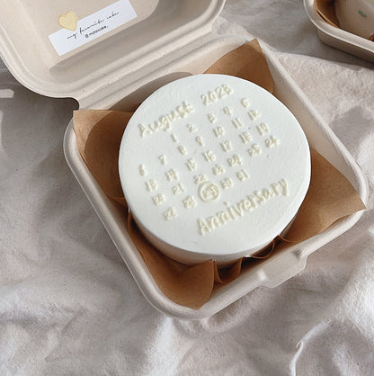 MINI CALENDAR CAKE