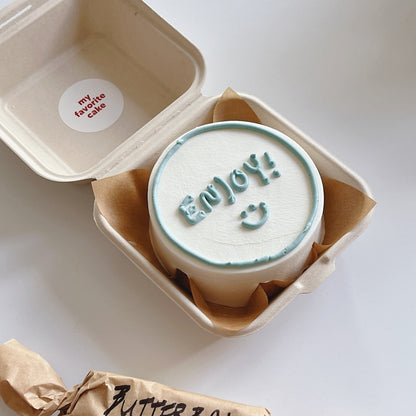 THICK LINE BOX CAKE